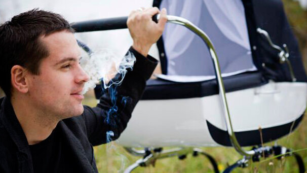 Il fumo passivo aumenta il rischio di carie nei bambini