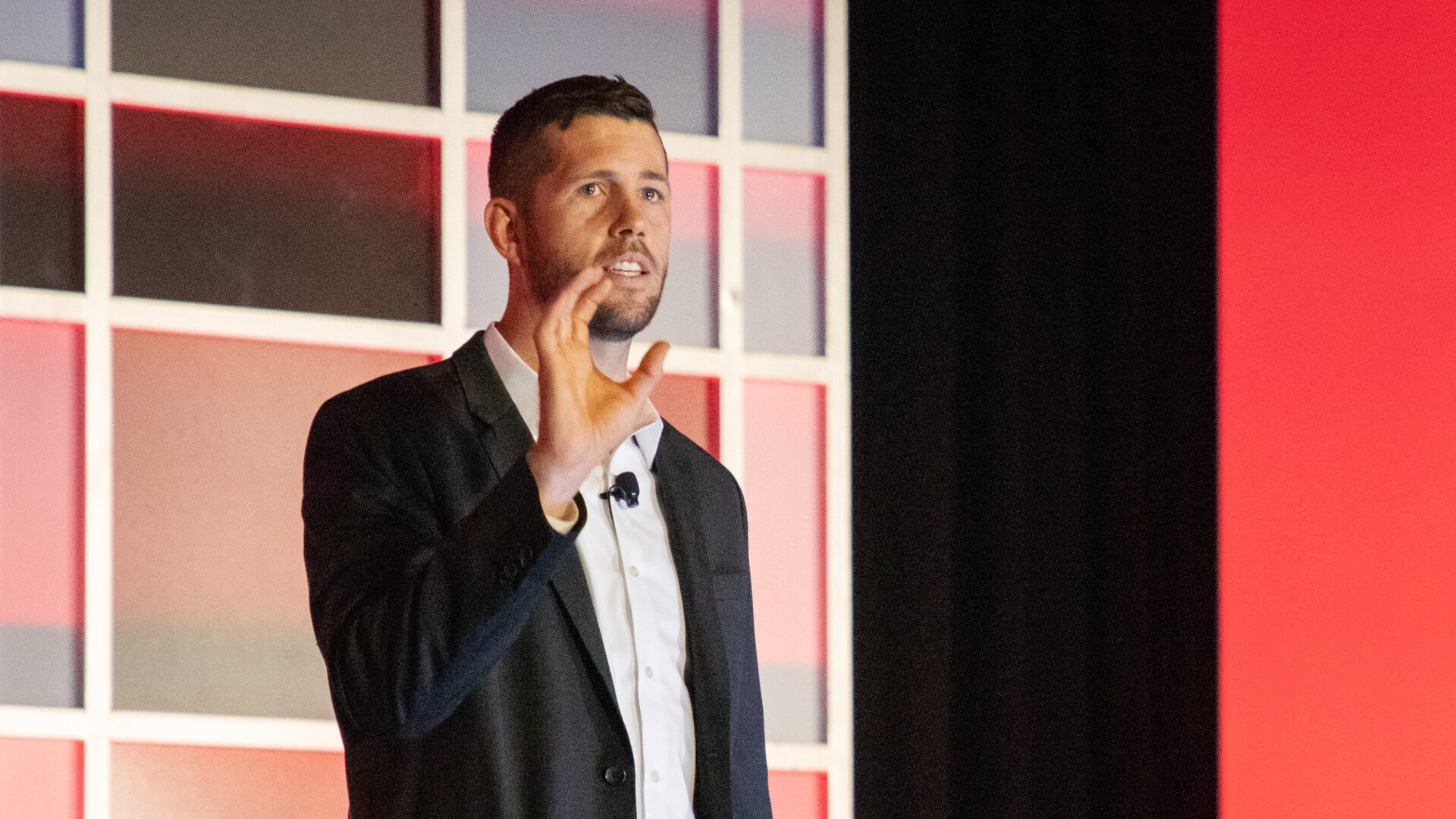Interview: “Grow yourself, grow your team and grow your dental business”