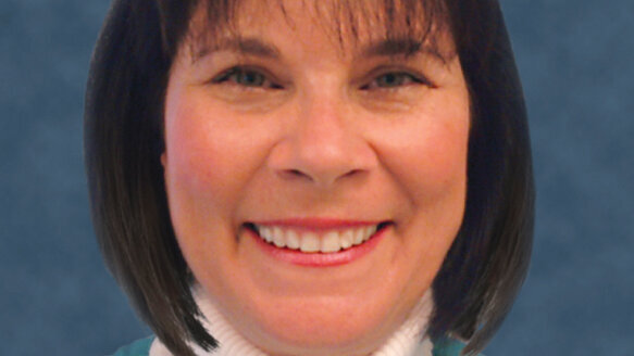 Donna Caminiti, RDH, receives Pros in the Profession Award