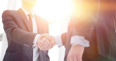 Launca e Hyperlab anunciam cooperação estratégica em negócios