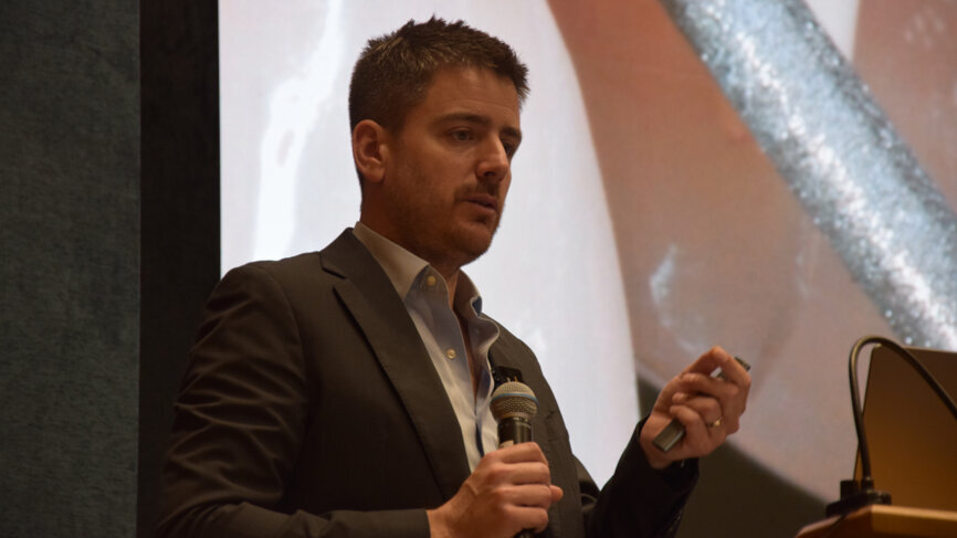 Aesthetic outcome of single tooth replacement in the aesthetic zone was the topic Dr Juan Mesquida's presentation. 