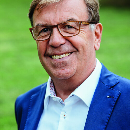 Dr Thomas Mehnert