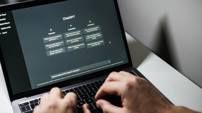 AI judges not reliable for evaluating dental advice