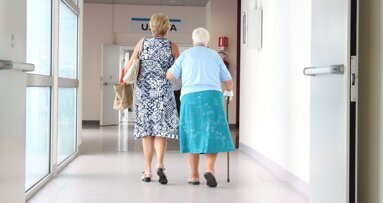 Mondzorg thuiswonende kwetsbare senioren moet beter