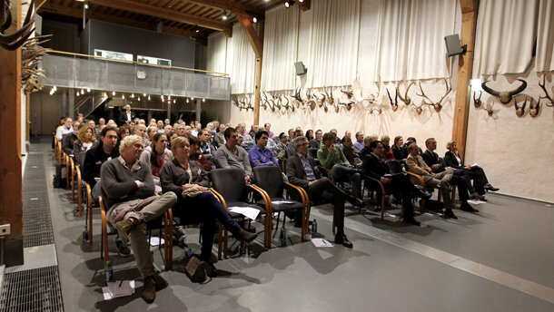 ‘Tot op het bot’ in Naturalis