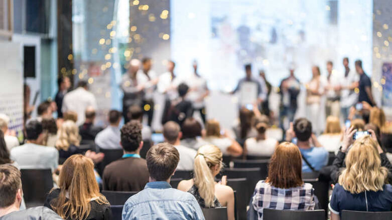 Straumann lança TLX e anuncia os vencedores do SmileAward no ITI World Symposium