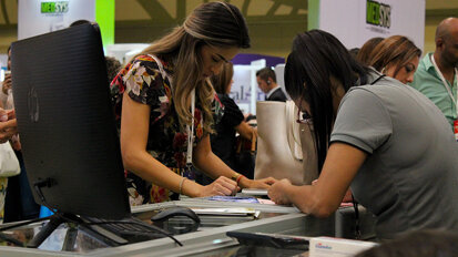 La feria comercial Expo Dental presentó muchas novedades en materiales, instrumental y equipamientos.