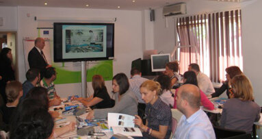 Cursuri noi organizate de Societatea de Stomatologie Estetica din Romania in toamna anului 2014.