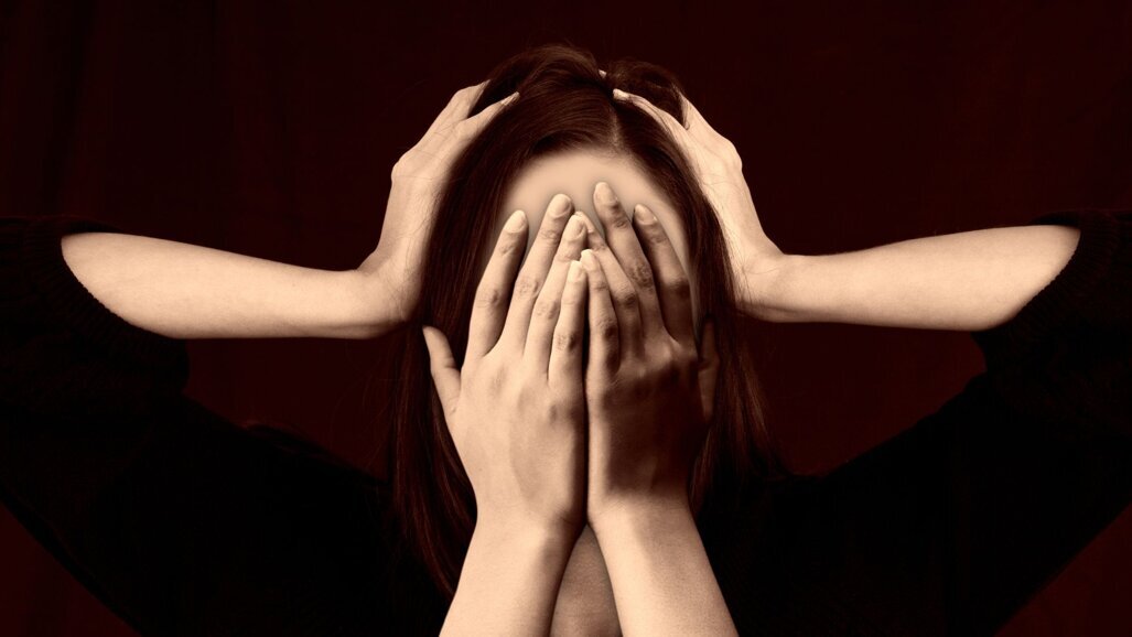 Stress, intestinal barrier disruption, and autoimmune diseases