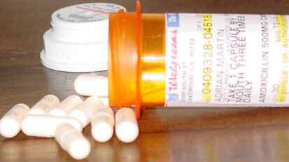 Antibiotics not recommended prior to dental treatment for most patients with prosthetic joints