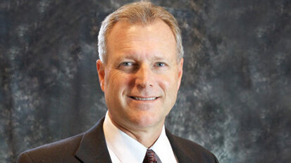 Wallis begins term as president of California Dental Association