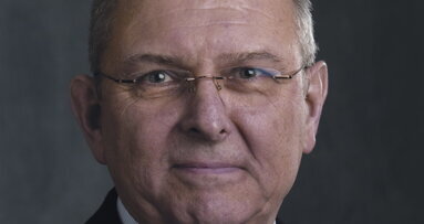 Innovative products help dentists in a ‘worthy purpose,’ says Mark Clineff of Sybron