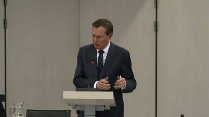 Minister Bruins voortvarend onderweg met taakherschikking