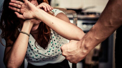 Per individuare i segni di violenza domestica occorre formare i dentisti