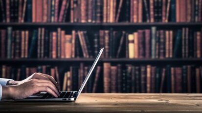 A systematic review on the definition of periimplantitis: Limits related to the various diagnoses proposed