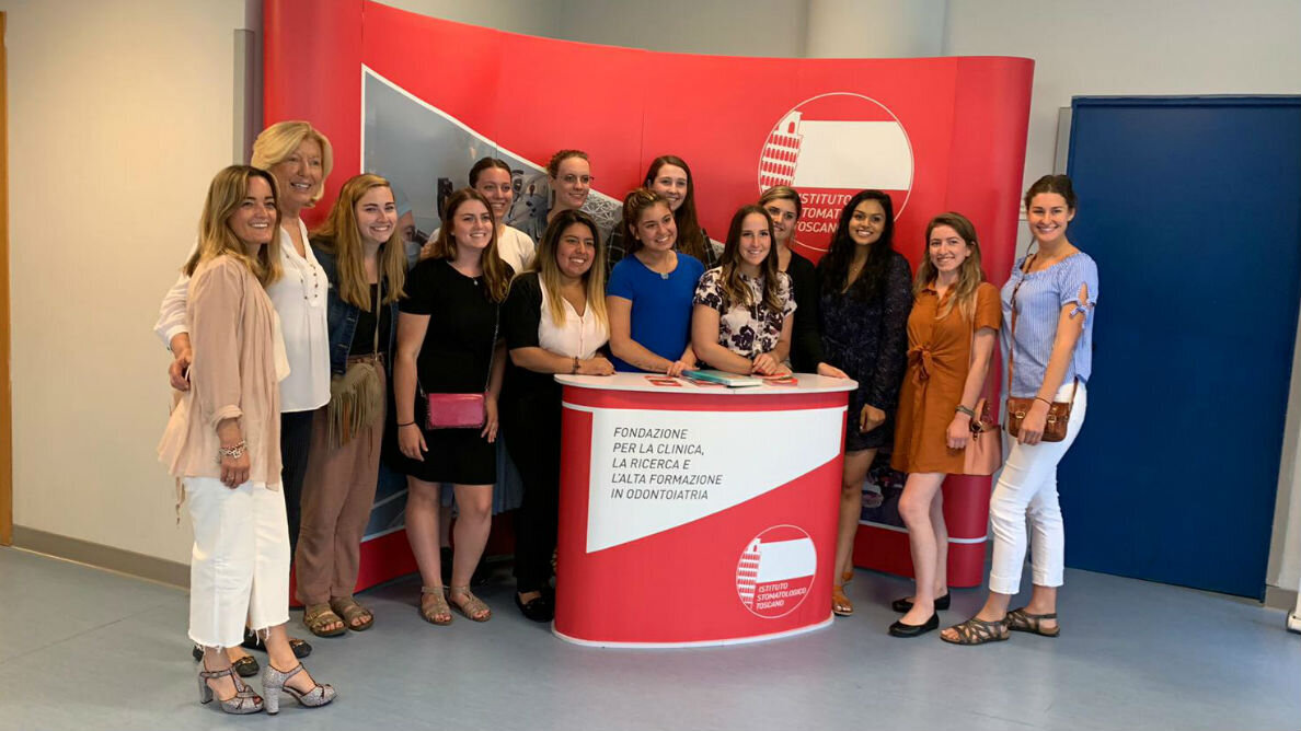 Una delegazione della School of Health Sciences ospite dell’Istituto Stomatologico Toscano