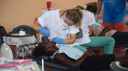 Misiones dentales en el Caribe de DIANO