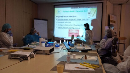 Formation postuniversitaire de phytothérapie et aromathérapie en odonto-stomatologie pour la profession dentaire