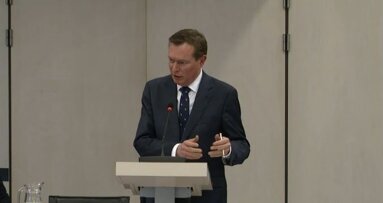 Minister Bruins voortvarend onderweg met taakherschikking
