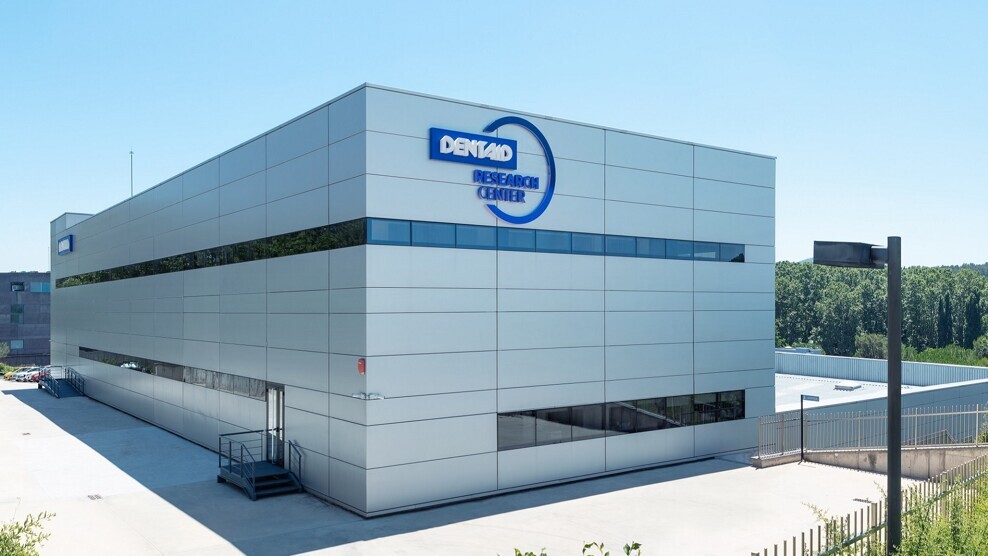 Dentaid’s solutions are scientifically backed and developed at the Dentaid Research Center, a leading innovation and knowledge hub for oral health in Europe based in Barcelona in Spain.