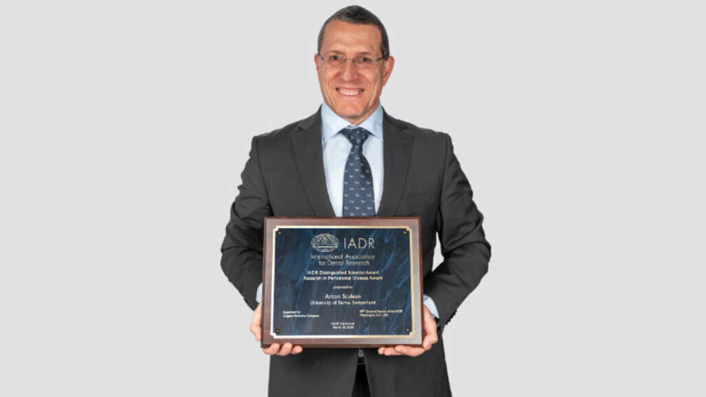 Prof. Anton Sculean recebe o principal prêmio de pesquisa periodontal
