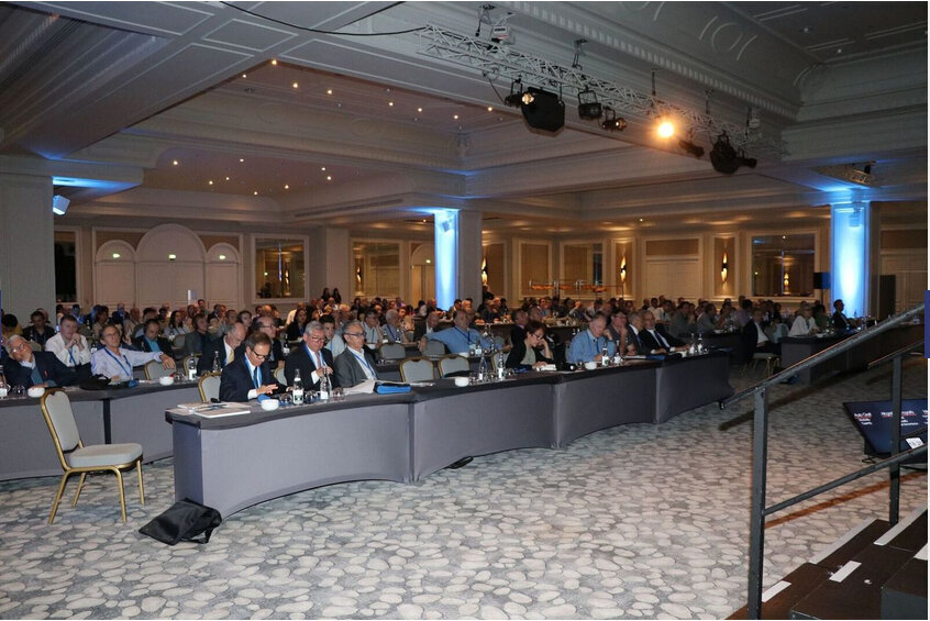 Salle de conférence de l'Euro Implanto (Photo : Philippe Alibert)