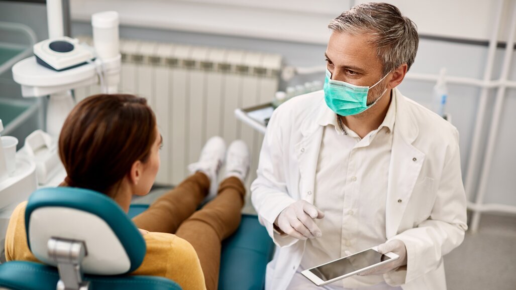 Rauchen und Mundgesundheit – Medizinisches Fachpersonal als wichtige Schnittstelle zu Rauchenden