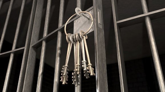 Homem dissolve a esposa morta em  ácido, restando apenas dentes falsos