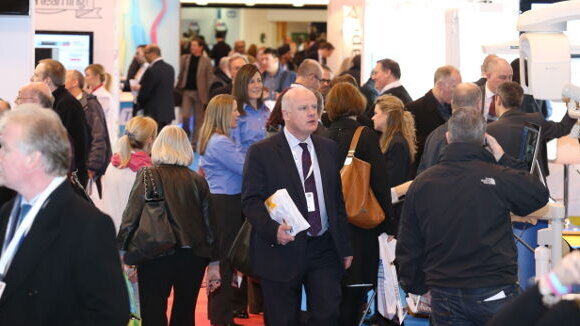 American Express teams up with Dentistry Show, Hosts VIP Lounge