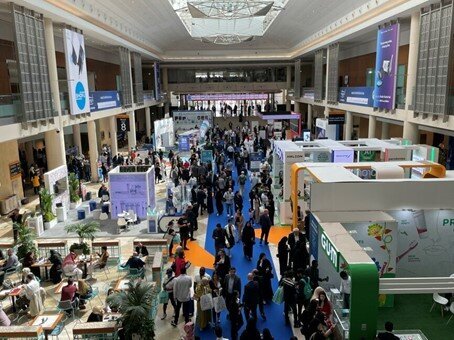 L'année dernière, l'événement a établi un nouveau record de fréquentation avec plus de 66 000 participants venus de 155 pays. (Image : Dental Tribune International)