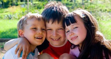 DENTSPLY donates product to America’s Toothfairy