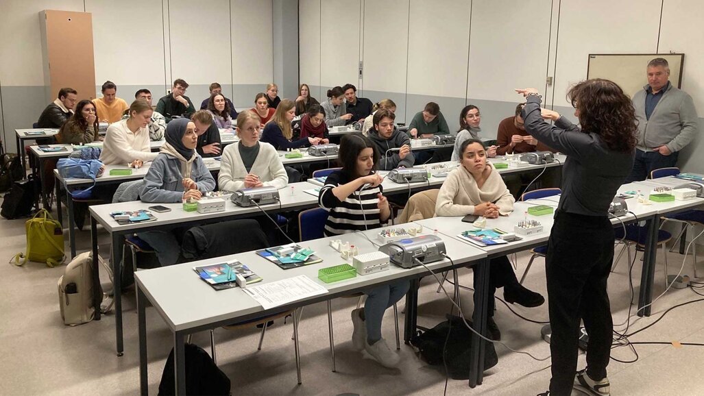 DZOI Grundkurs Implantologie jetzt Teil der Pflichtvorlesung an der Uni Marburg