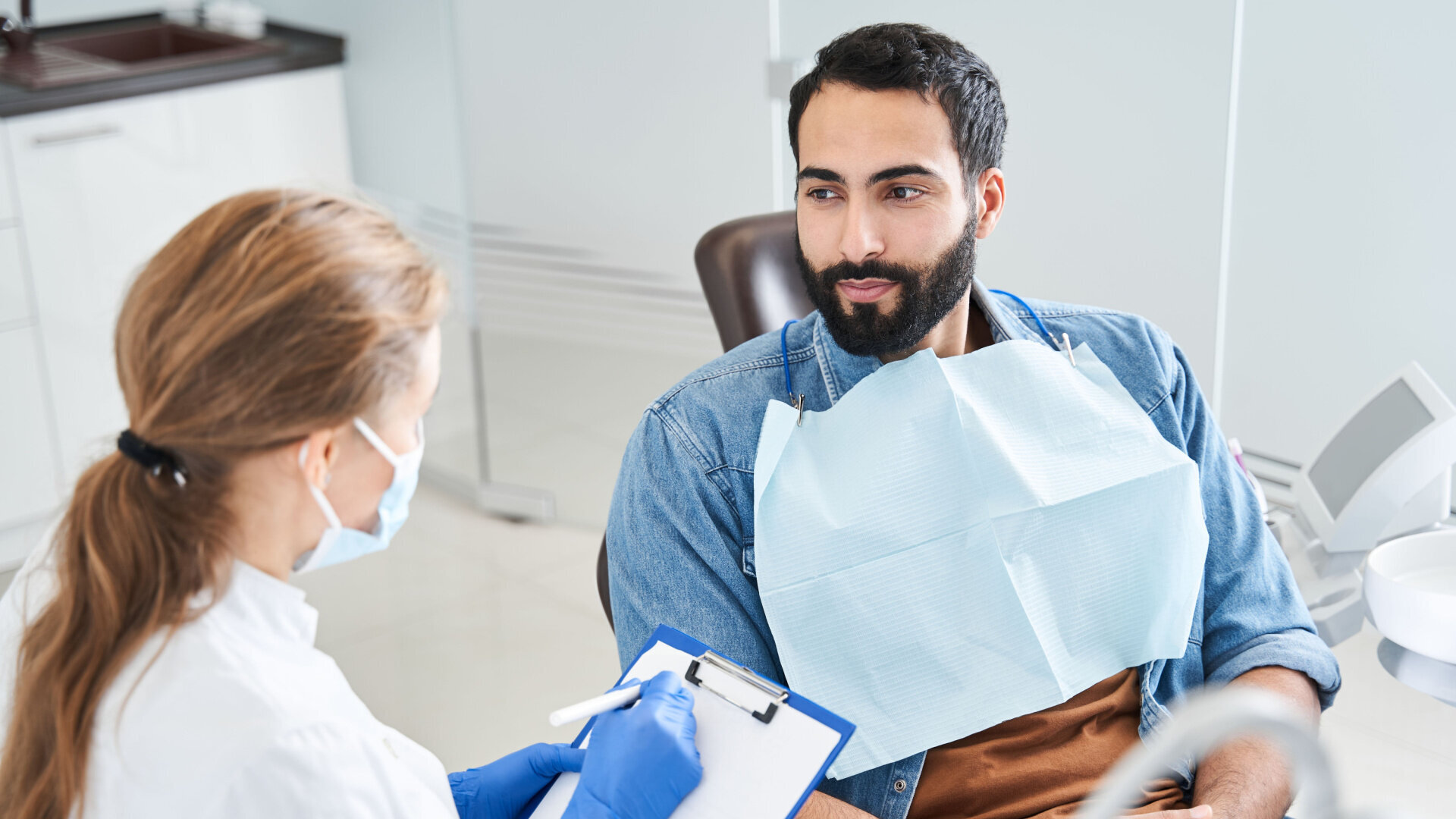 Étude sur le rôle des professionnels dentaires dans le dépistage des maladies chroniques