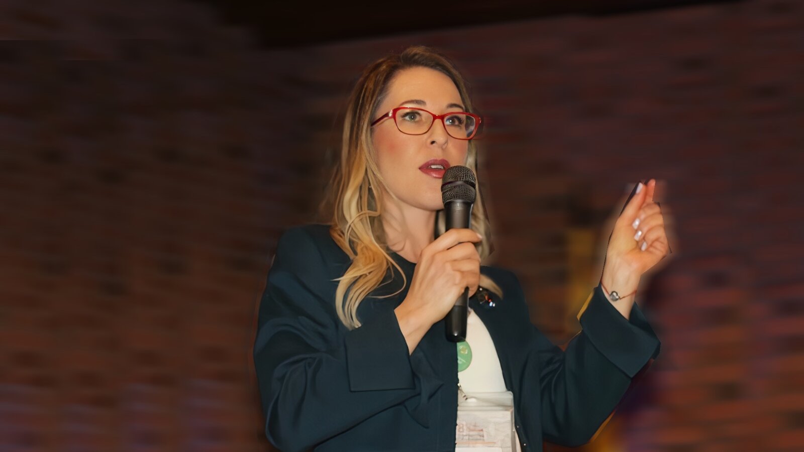 Ortodoncia con láser: más rápida, más precisa, más humana