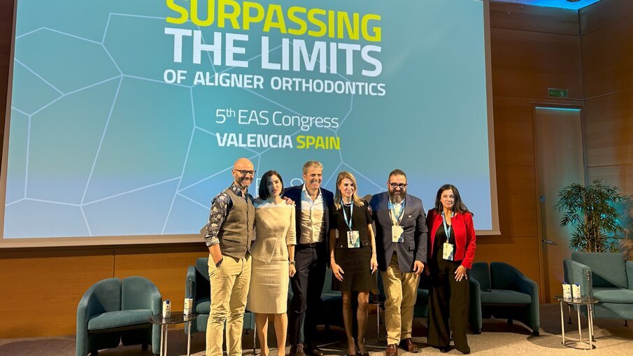 De gauche à droite : Jerko Bozikovic, Iro Eleftheriadi, Andrea Bazzucchi, Gina Theodoridis, Rooz Khozravi et Lina Craven. (Image: Dental Tribune International)
