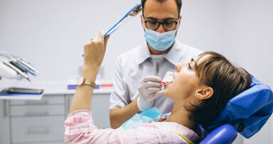 Use of antibacterial nanoparticles to prolong the life of dental restorations