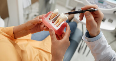 Bei adipösen Patienten zeigt sich eine deutlich erhöhte Häufigkeit von Periimplantitis