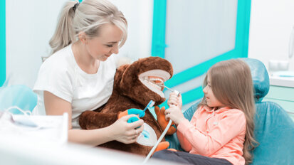 Review shows distraction techniques may reduce dental anxiety