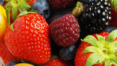 Researchers say the best teeth whitener is fruit