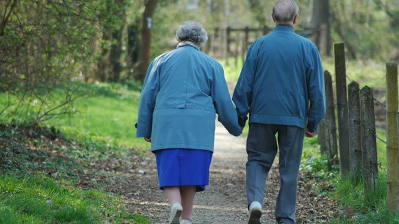 No hay evidencia de transmisión entre el Alzheimer y el tratamiento dental