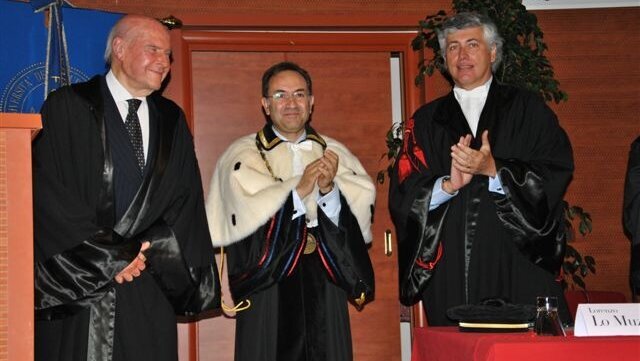 Umberto Veronesi laureato honoris causa in Odontoiatria a Foggia al congresso SIPMO