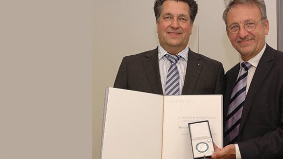Auszeichnung für Dr. Gerald Hartmann