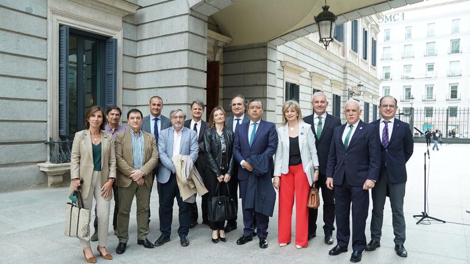 El Congreso debate mañana el tema de la publicidad sanitaria