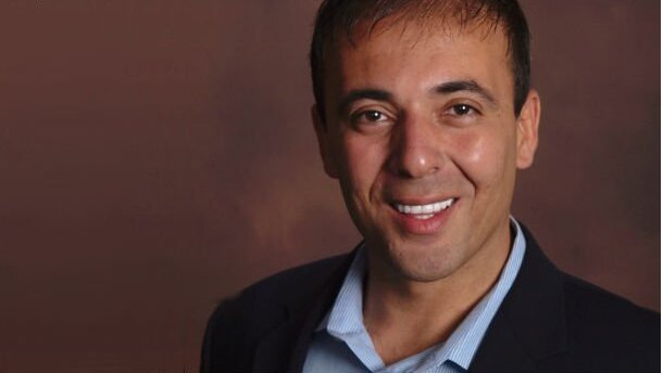 Entrevista: “A ideia de que gestão é um fardo para os dentistas é naturalmente irracional”
