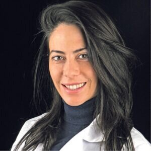 Dr María Cura