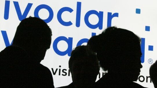 Primer simposio internacional de expertos en cerámicas de Ivoclar Vivadent