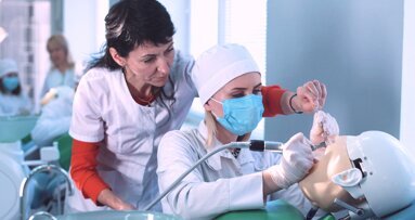 La educación de los profesionales de la salud oral en Europa