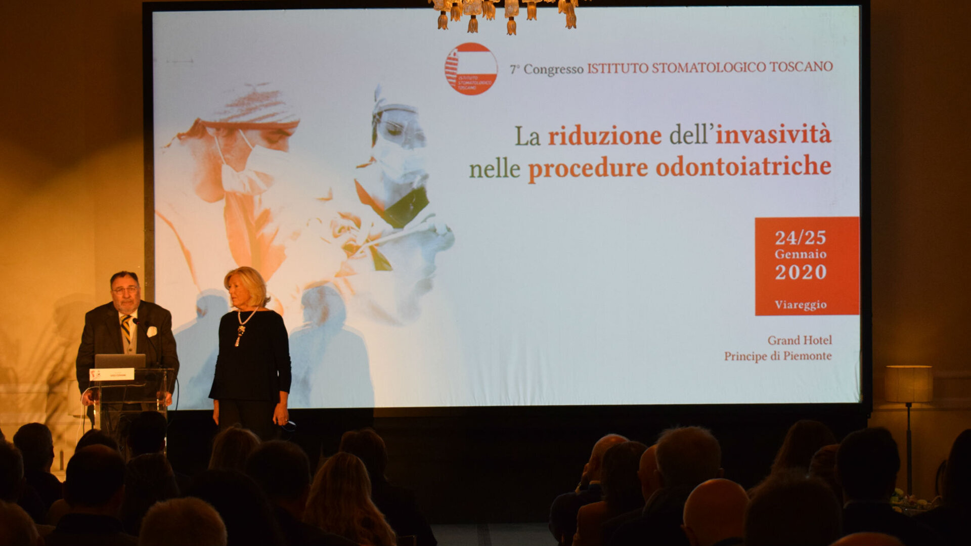 Il successo del confronto tra odontoiatri e igienisti sui benefici della mini invasività