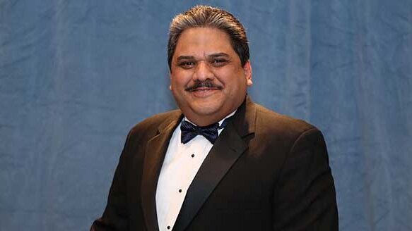 Dr. Lauro Medrano-Saldaña Makes Dental History