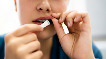 Neue Erkenntnisse zu Schleimhautschäden durch weißen Snus